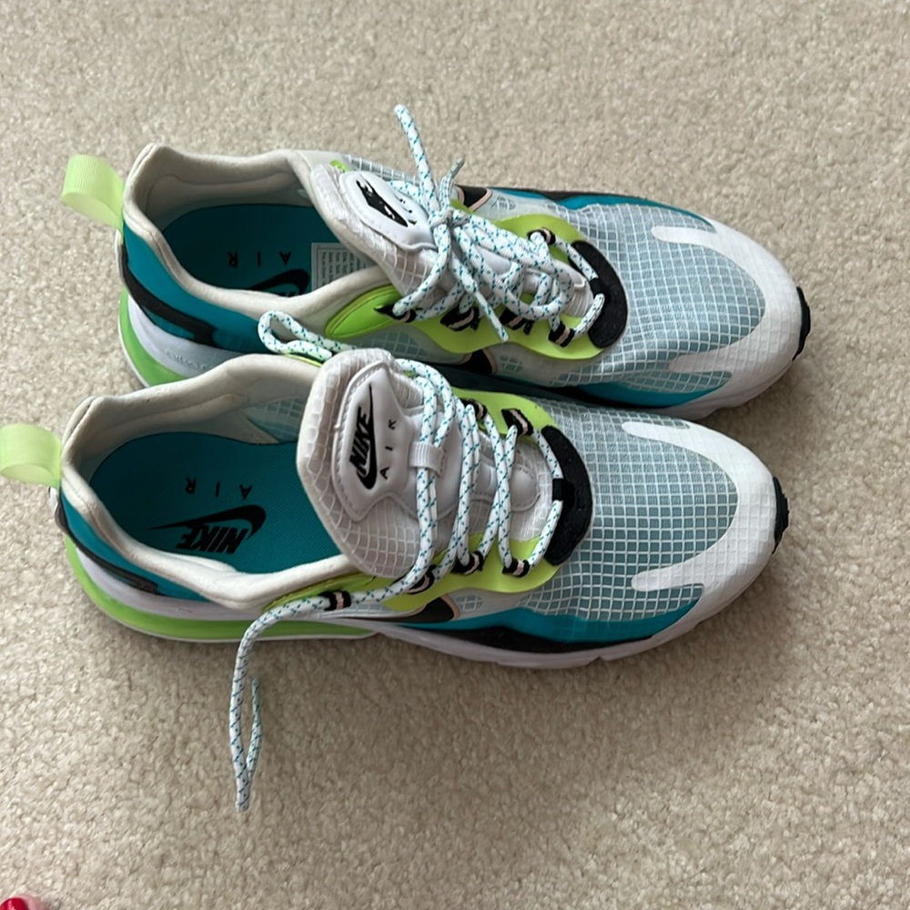 Men’s Nike Air Max 270 React ‘Oracle Aqua’
Like new.